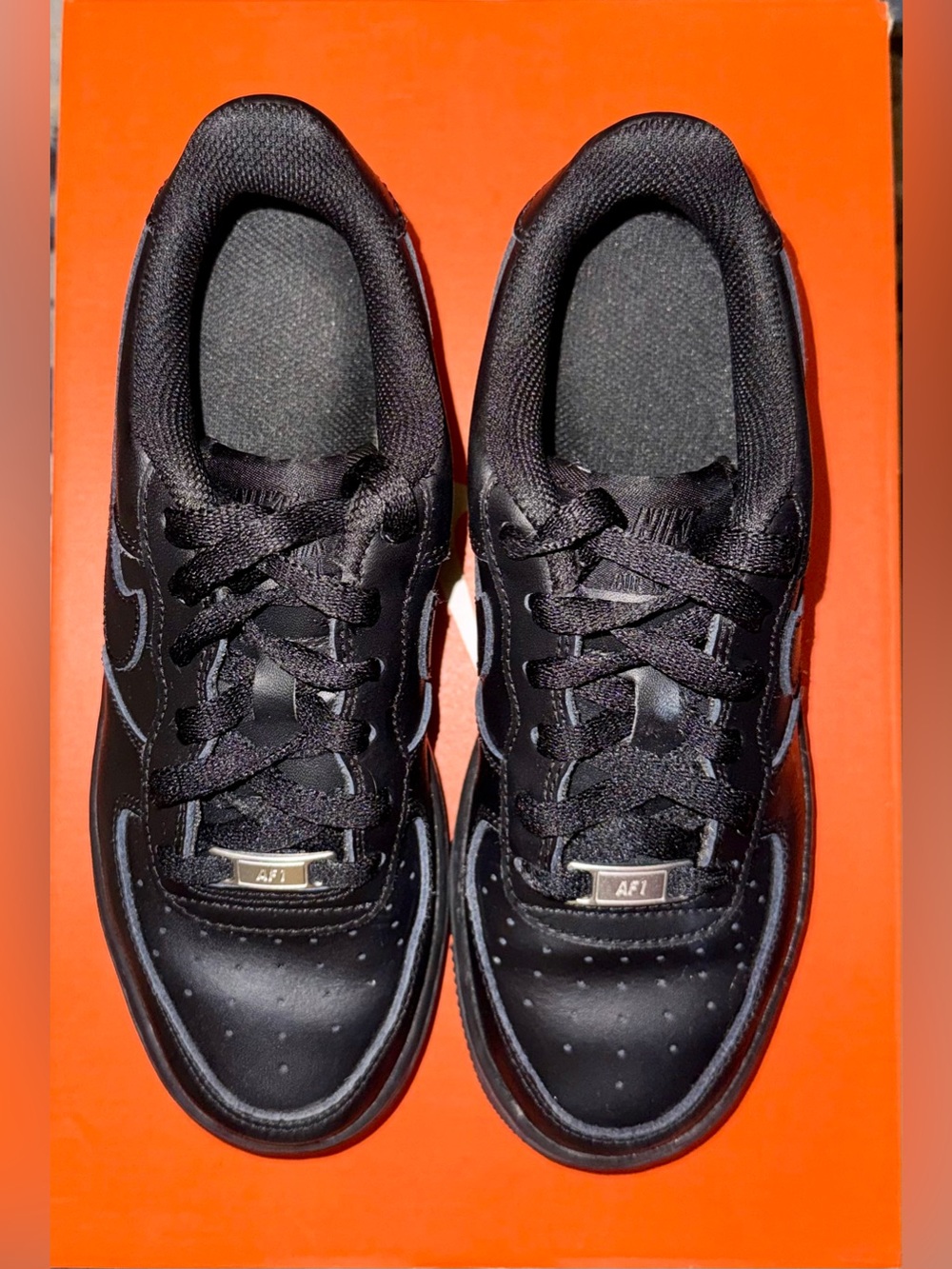 NIKE Air Force 1 Black Low Sneakers 4.5Y